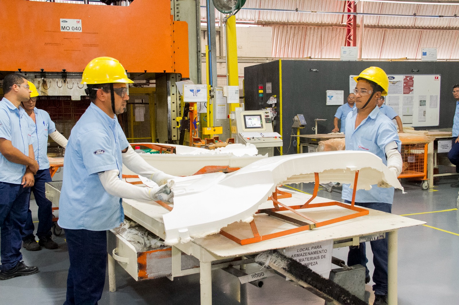 Ceará é o segundo estado do Norte e Nordeste em empregos formais na indústria em 2025